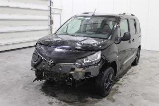 skadebil auto Toyota ProAce CITY 2020/11
