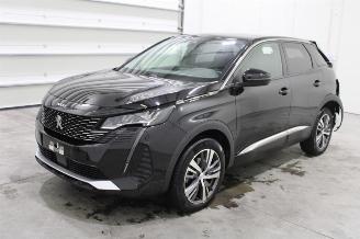 uszkodzony samochody osobowe Peugeot 3008  2021/9