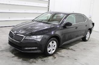 Vaurioauto  passenger cars Skoda Superb  2024/2
