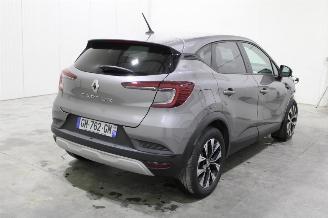 Renault Captur  picture 3