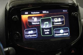 Peugeot 108  picture 12