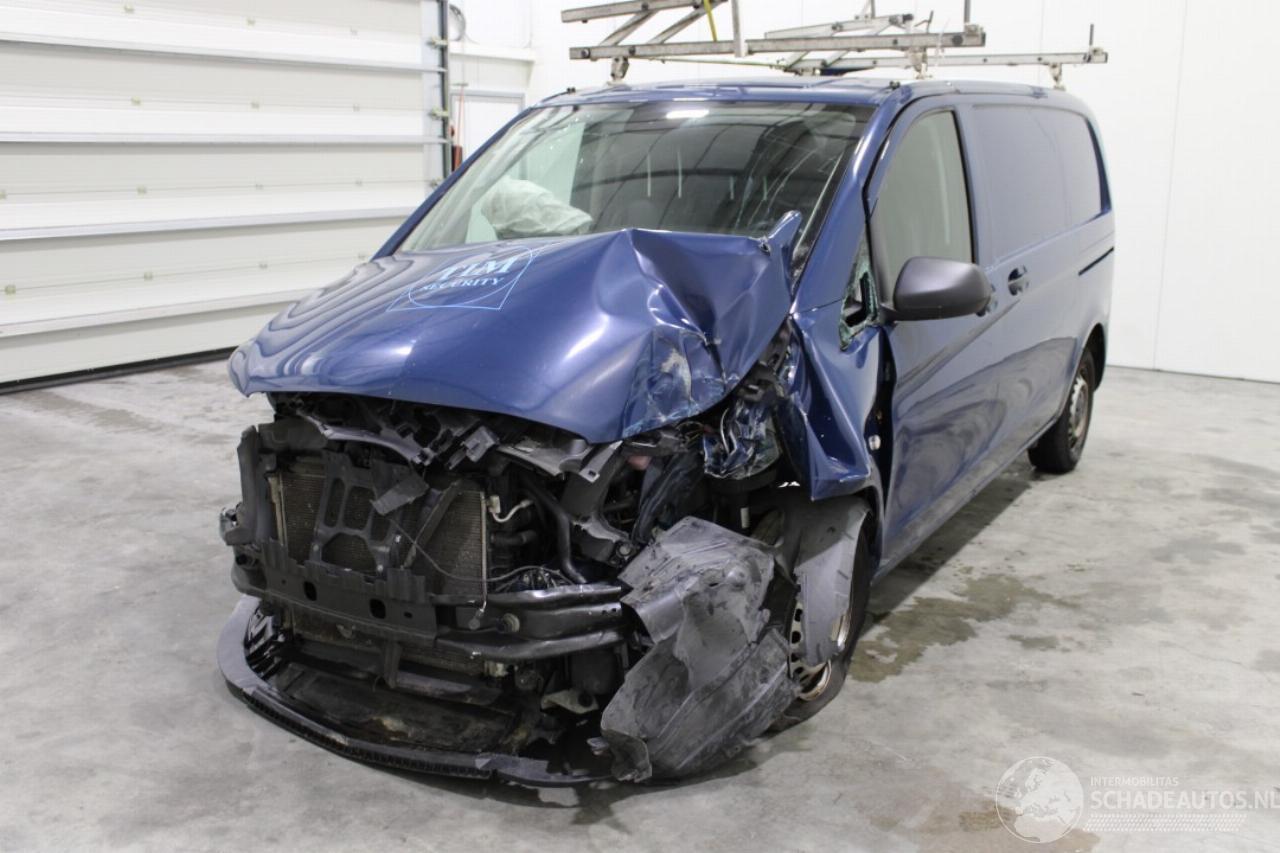 Mercedes Vito 