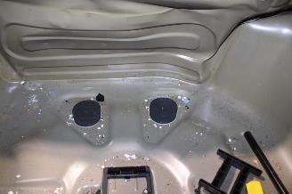 Peugeot 208  picture 22