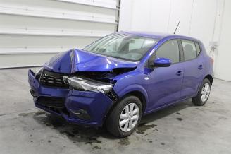 Damaged car Dacia Sandero  2022/9