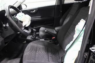 Kia Stonic  picture 10