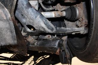 Peugeot 208  picture 19