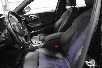 BMW 1-serie 120 picture 10