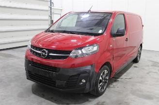 skadebil auto Opel Vivaro  2020/10