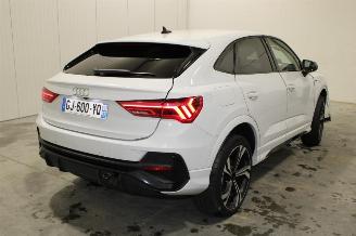 Audi Q3  picture 3