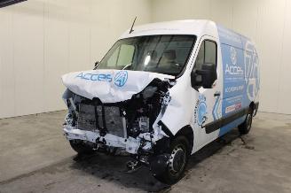 Schadeauto Renault Master  2024/2