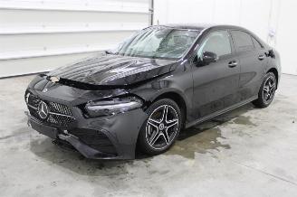 damaged passenger cars Mercedes A-klasse A 180 2025/3