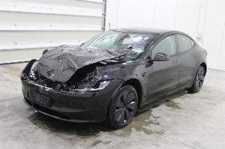 škoda osobní automobily Tesla Model 3  2023/11