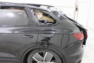 Volkswagen Touareg  picture 9