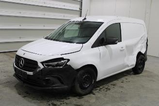 Vaurioauto  passenger cars Mercedes Citan  2024/6