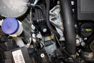 Peugeot 208  picture 24