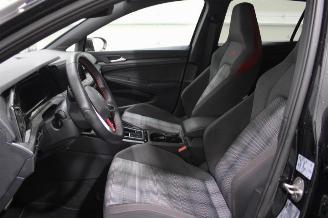 Volkswagen Golf  picture 11