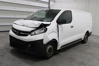 krockskadad bil auto Opel Vivaro  2021/7
