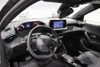 Peugeot 2008  picture 9