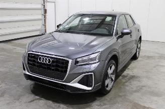 Schadeauto Audi Q2  2021/6
