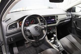 Volkswagen T-Roc  picture 10
