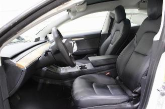 Tesla Model 3  picture 12