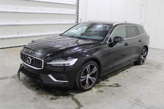 Voiture accidenté Volvo V-60 V60 2019/6