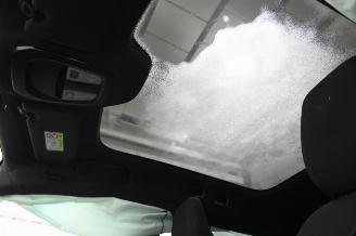 Volvo C-40 C40 picture 9