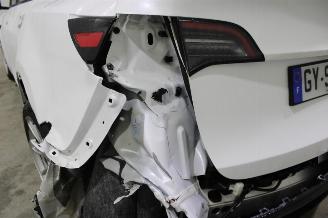 Tesla Model Y  picture 7