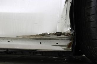 Tesla Model Y  picture 20