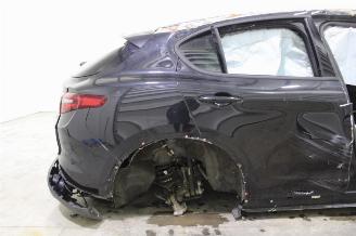 Alfa Romeo Stelvio  picture 13