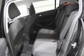 Peugeot 308  picture 11