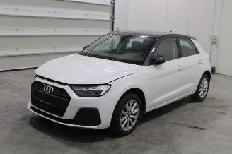 uszkodzony samochody osobowe Audi A1  2020/1