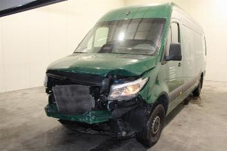 Mercedes Sprinter  picture 1