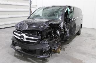 Coche accidentado Mercedes V-klasse V 220 2023/12