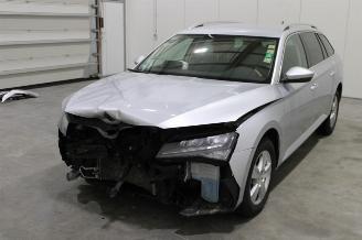 Skoda Superb  picture 2