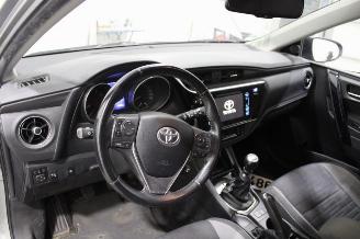 Toyota Auris  picture 9