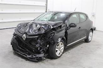 Unfallwagen Renault Clio  2021/9