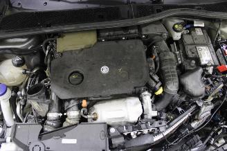 Peugeot 208  picture 14