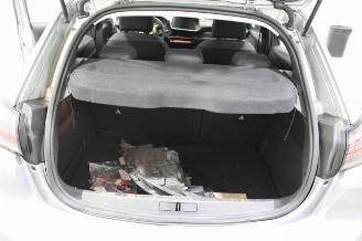 Peugeot 208  picture 20