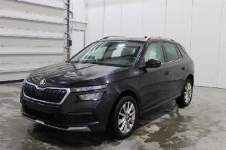 krockskadad bil auto Skoda Kamiq  2023/2