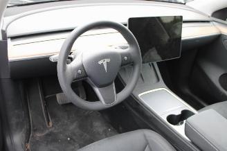 Tesla Model Y  picture 9