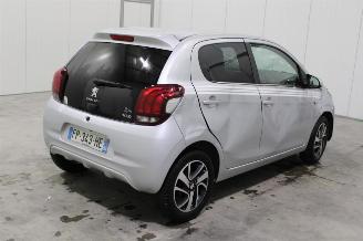 Peugeot 108  picture 3