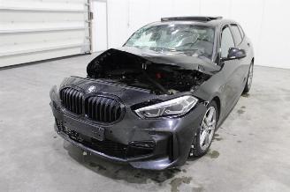 Uttjänta bilar auto BMW 1-serie 118 2024/3