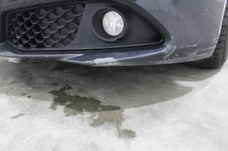 Alfa Romeo Giulia  picture 6