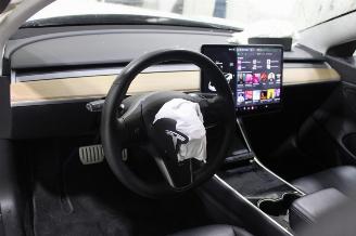 Tesla Model 3  picture 11