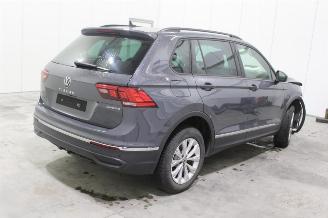 Volkswagen Tiguan  picture 3