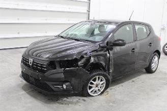 damaged passenger cars Dacia Sandero  2022/6