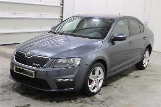 Voiture accidenté Skoda Octavia  2015/6