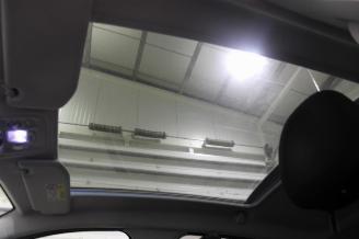 Peugeot 208  picture 11