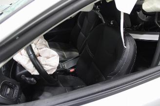 Volvo V-40 V40 picture 11